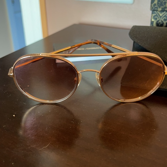 DOLCE & GABBANA Rose Gold Sunglasses. - Picture 4 of 4